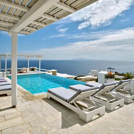 Stunning With Panoramic View *